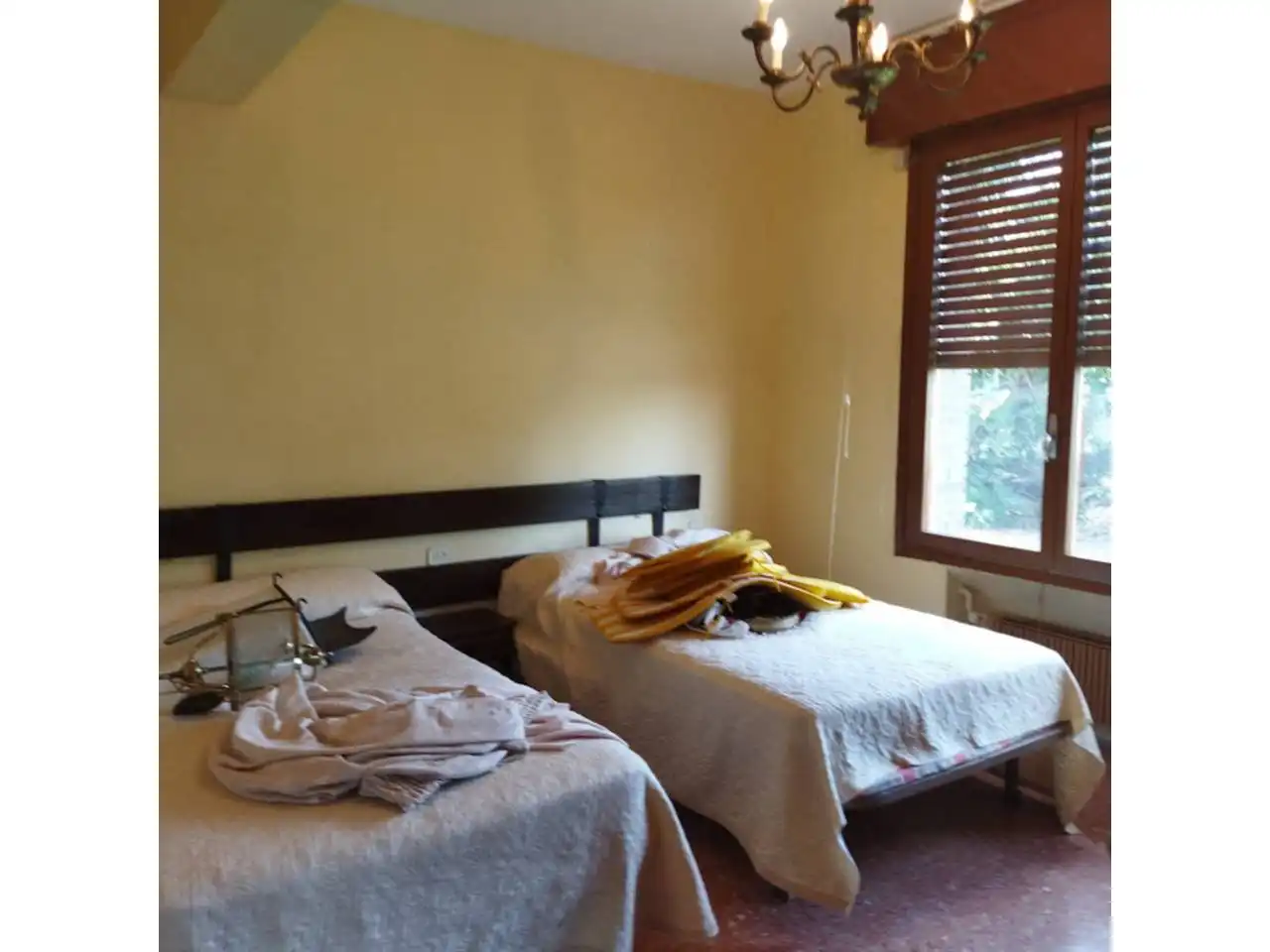 Schlafzimmer von Haus oder Chalet zum Verkauf in Lardero mit Heizung und Privatgarten