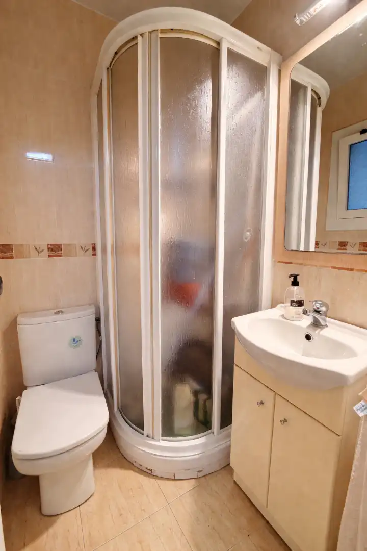 Baño de Piso en venta en Barcelona con Aire acondicionado y Balcón