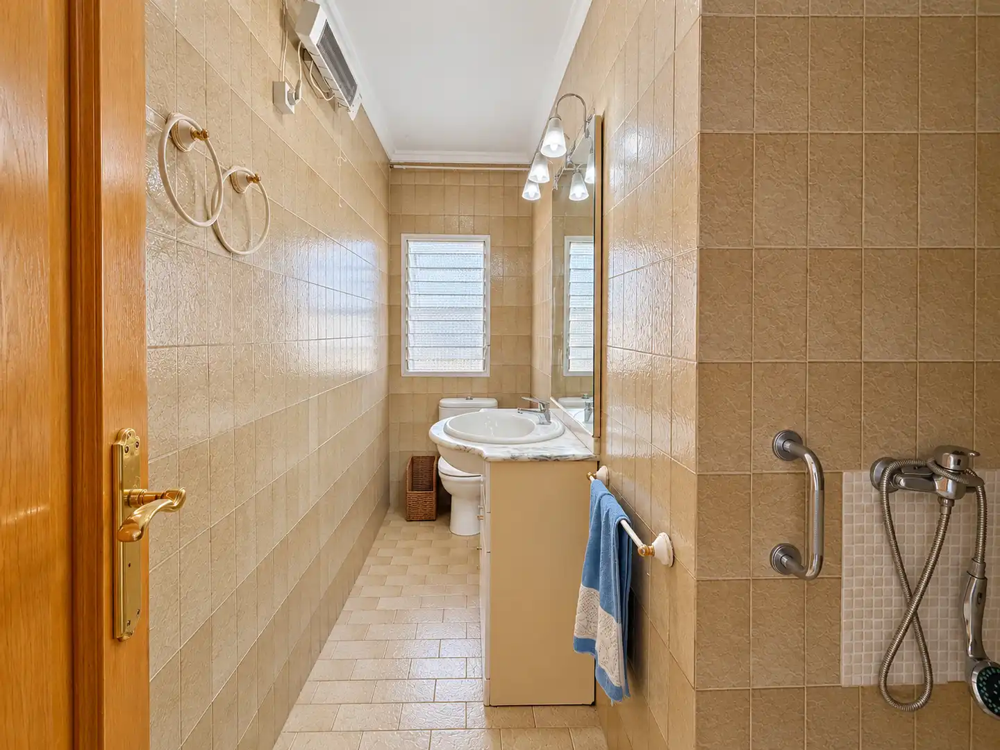Bathroom of Flat for sale in Benicalap