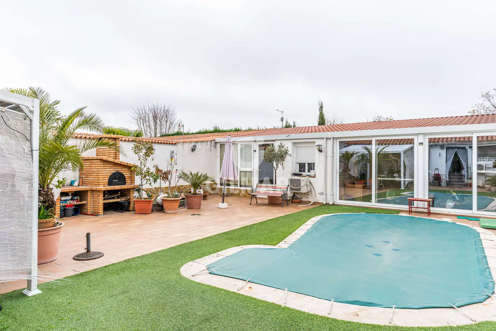 Swimming pool of Detached homes for sale in Madrid  with Heating, Private garden and Swimming Pool