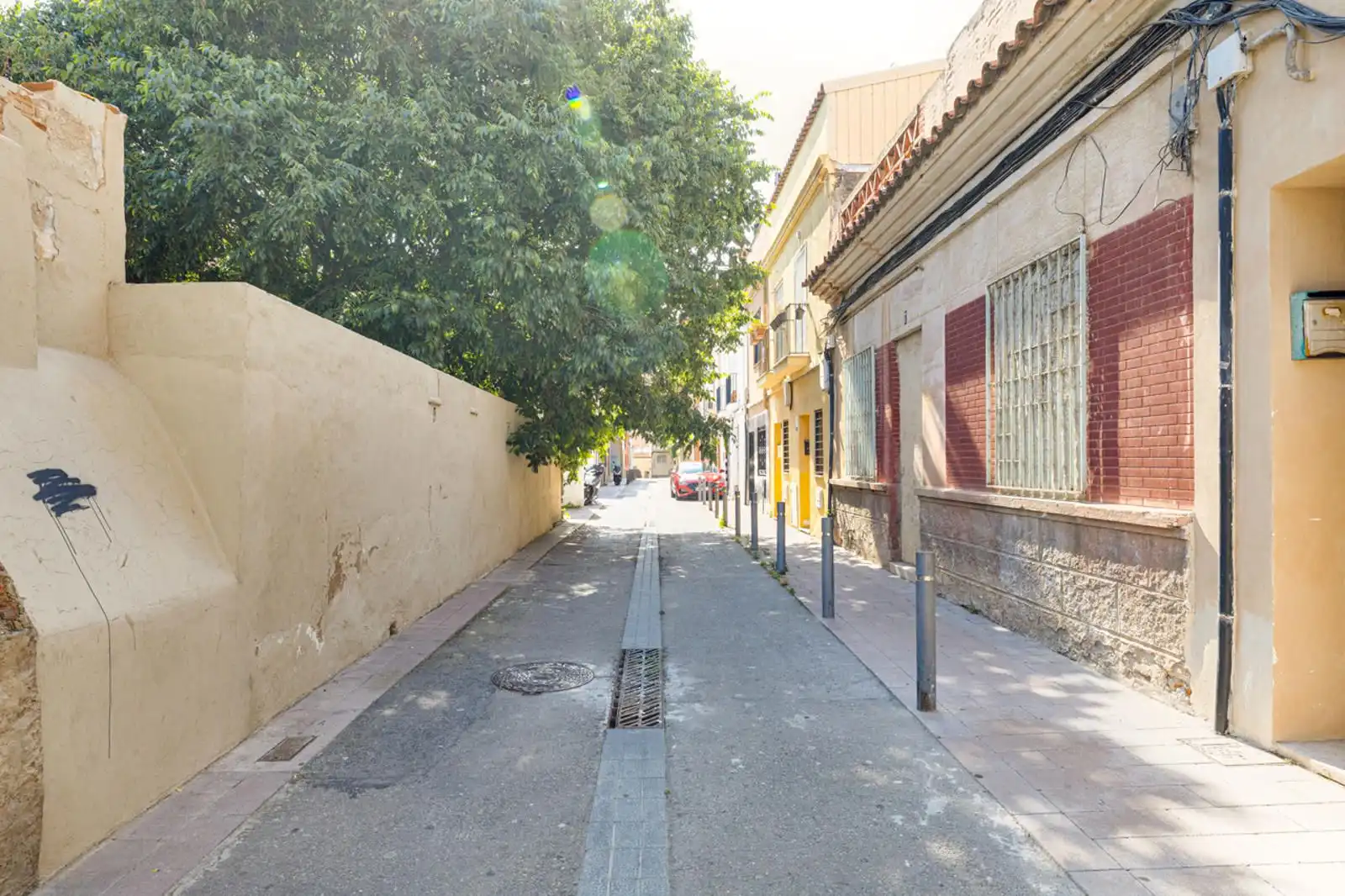 Vista exterior de Edificio en venta en Santa Coloma de Gramenet