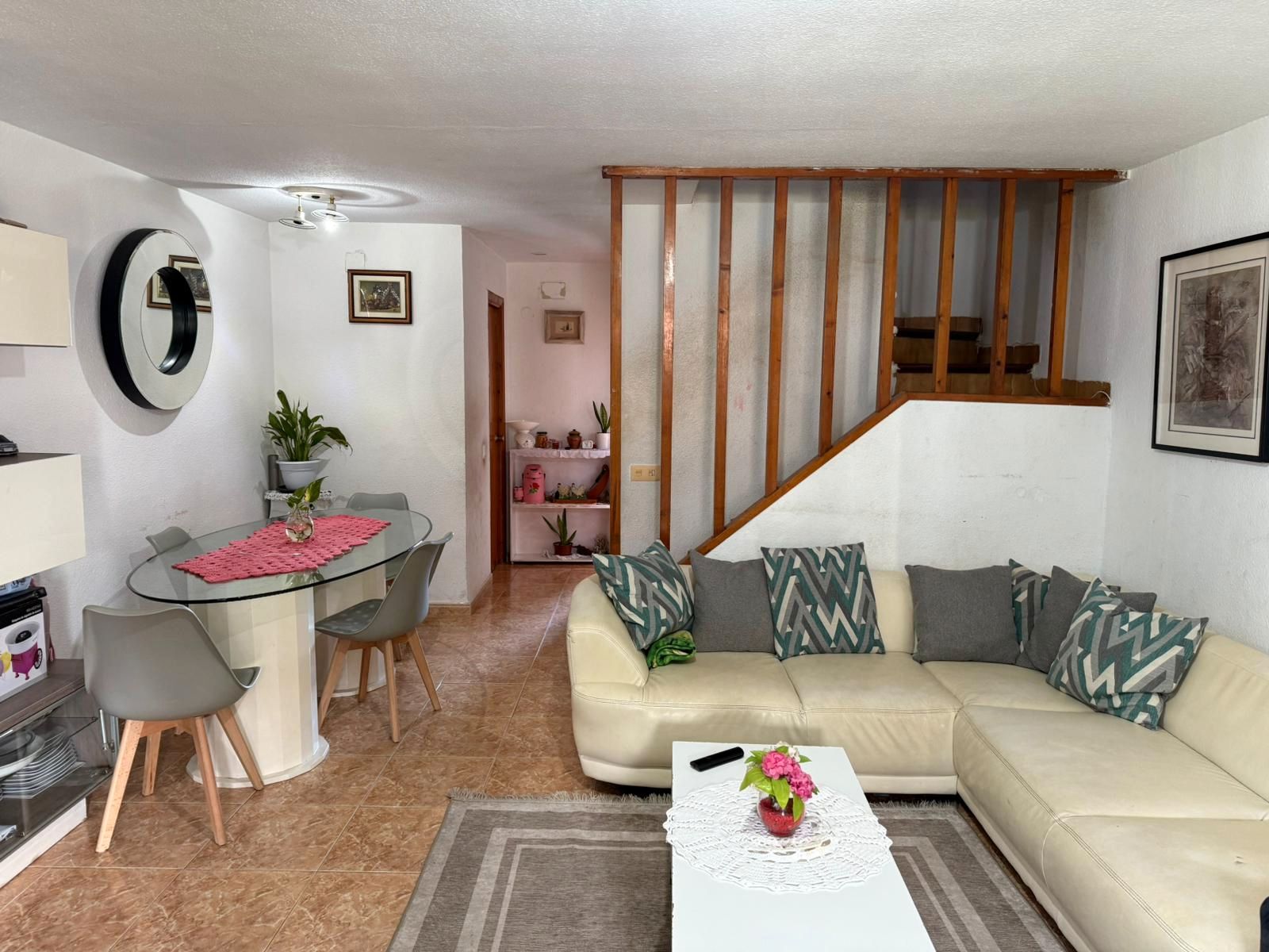 Living room of Single-family semi-detached for sale in Oropesa del Mar / Orpesa  with Air Conditioner, Terrace and Storage room