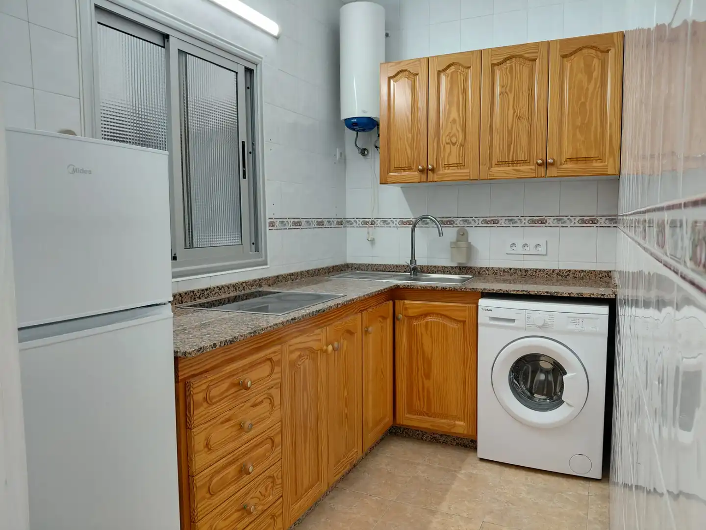 Kitchen of Flat for rent in Las Palmas de Gran Canaria  with Furnished and Washing machine