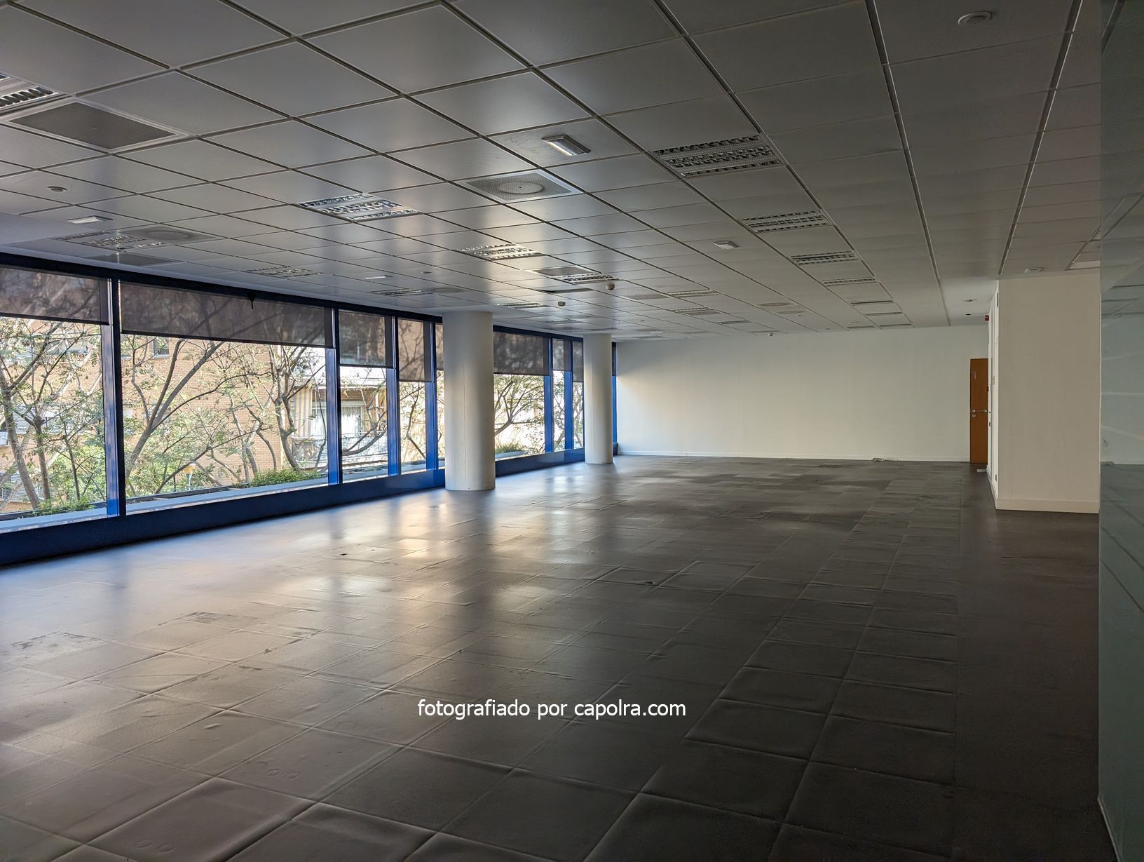 Oficina en venda a dels vents, 9, Montigalà