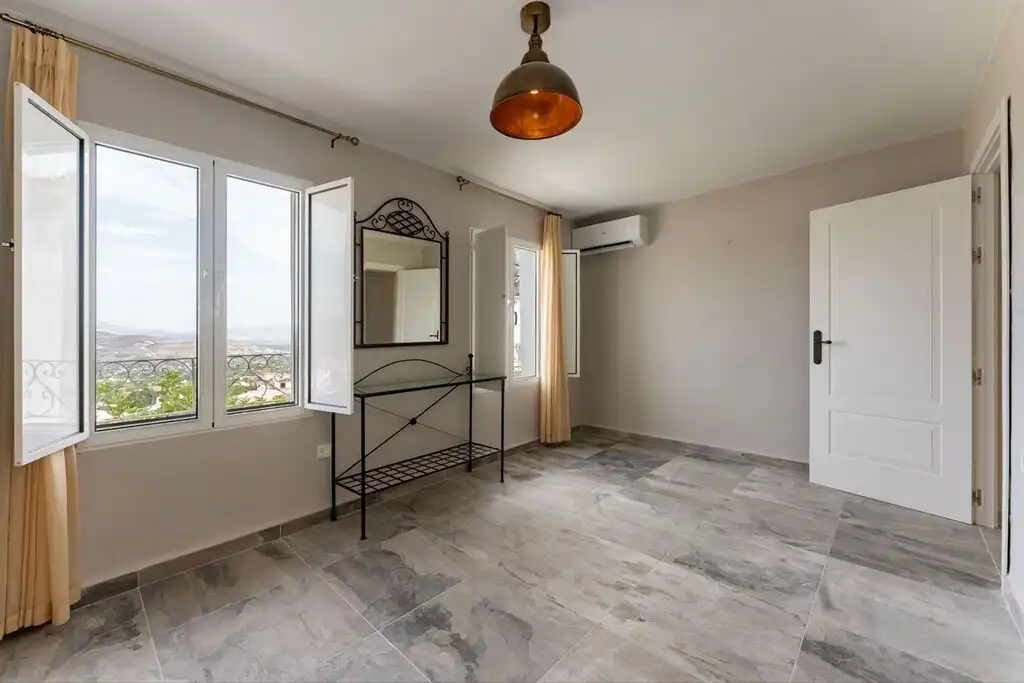 Casa aparellada amb jardí en venda a Centro, imagen 24