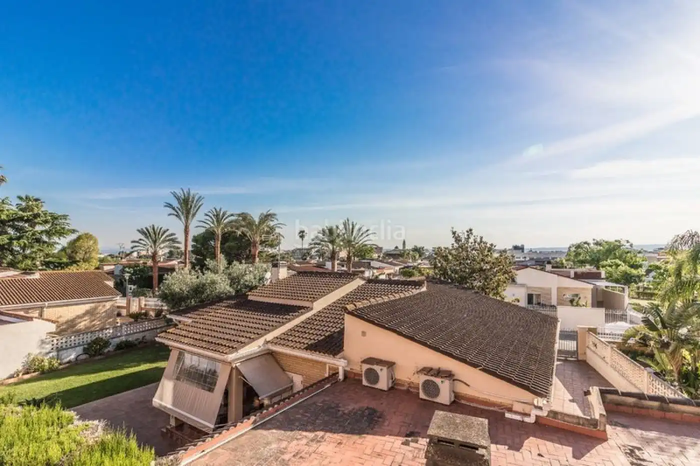 Exterior view of Houses for sale in L'Alcúdia  with Air Conditioner, Private garden and Parquet flooring