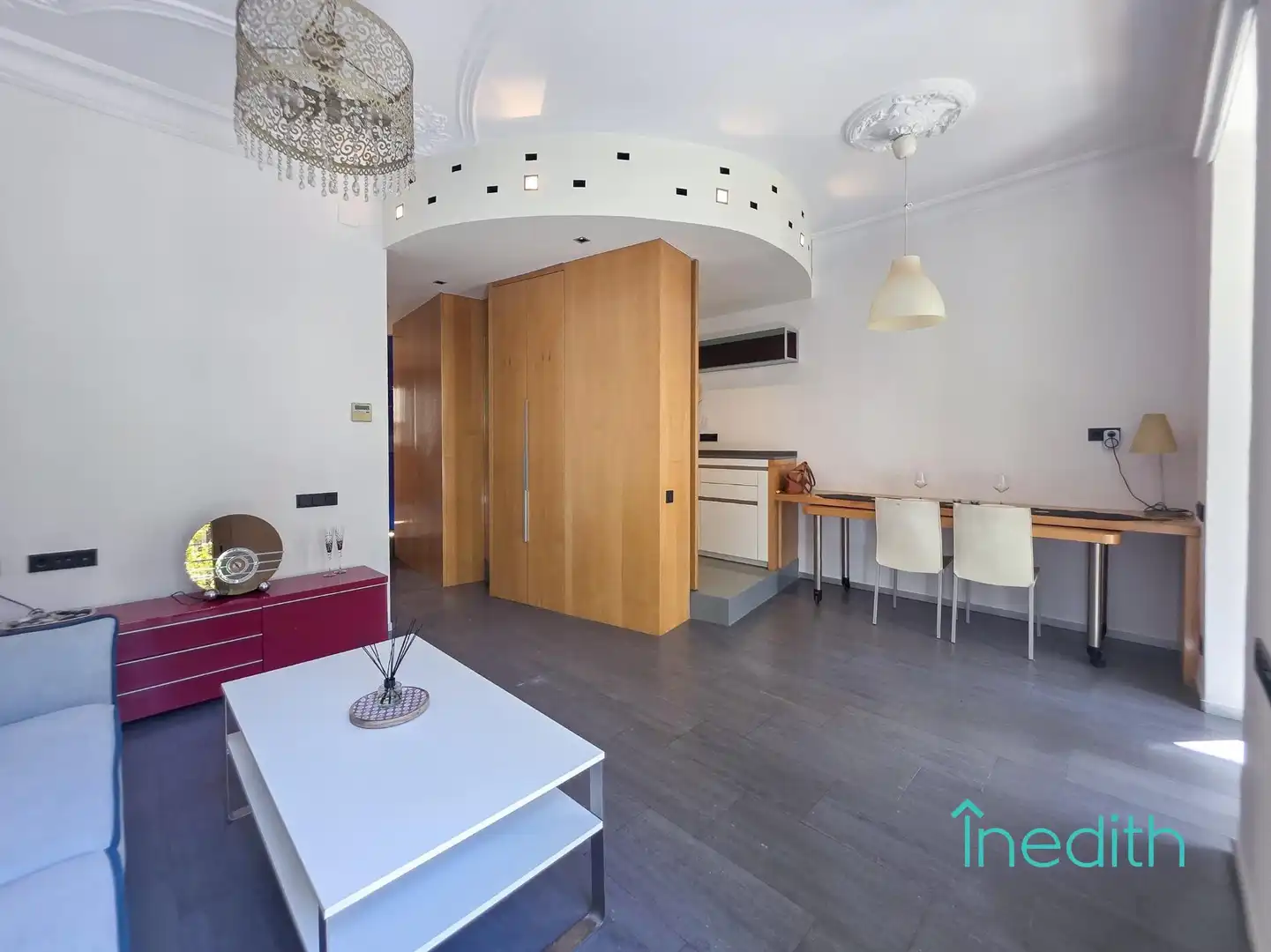 Living room of Flat for sale in Barcelona  with Air Conditioner, Terrace and Furnished