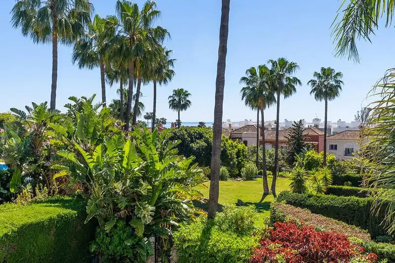 Garden of Detached homes for rent in Estepona  with Air Conditioner, Heating and Terrace