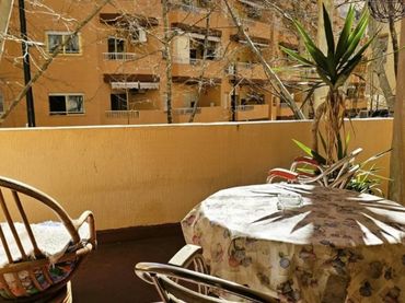 Apartamento con ascensor en venta en Carrer de la Pau 14