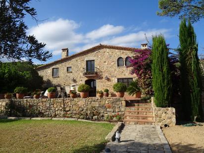 Vista exterior de Finca rústica en venda en Santa Cristina d'Aro amb Aire condicionat, Calefacció i Jardí privat