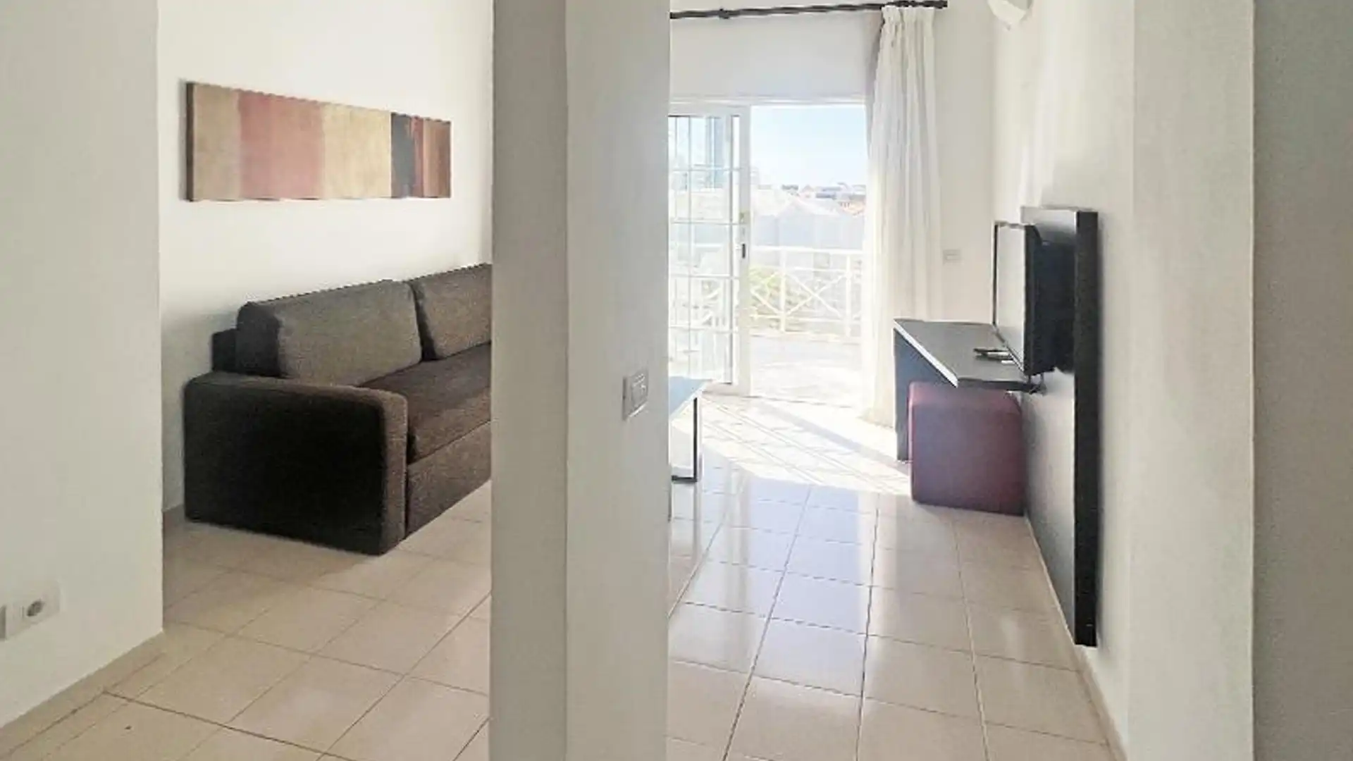 Sala de estar de Apartamento en venta en Adeje con Terraza y Piscina comunitaria