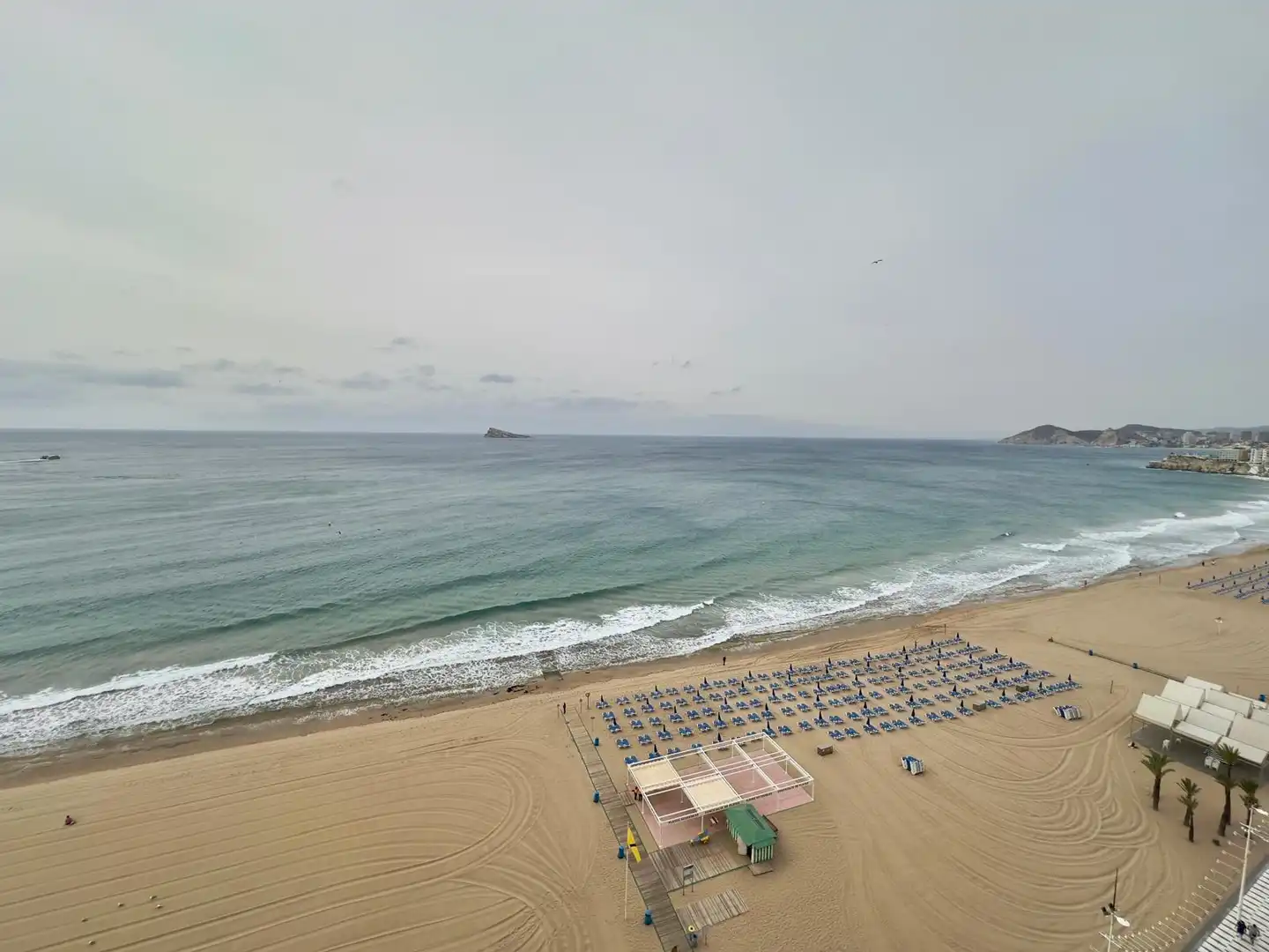 Dormitori de Apartament en venda en Benidorm amb Aire condicionat, Terrassa i Moblat