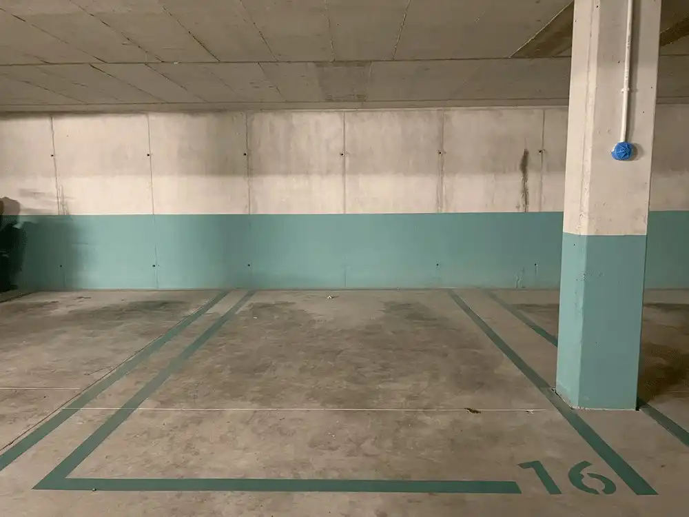 Parkplatz von Wohnung zur Miete in Salou mit Klimaanlage, Heizung und Terrasse