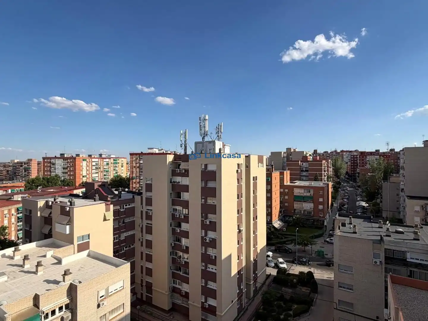 Vista exterior de Pis en venda en Leganés amb Aire condicionat, Calefacció i Traster