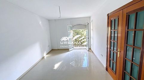 Foto 2 de Piso en venta en Juan Jiménez Cuenca, San Francisco, Lucena