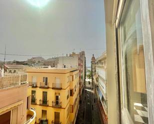 Vista exterior de Apartament en venda en Alicante / Alacant amb Terrassa i Balcó