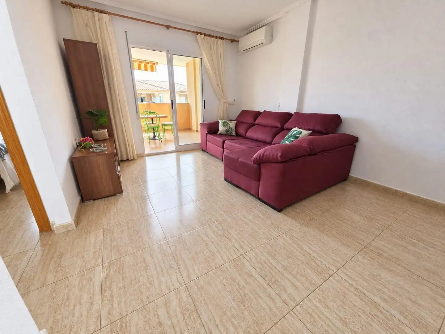 Sala d'estar de Pis en venda en Los Alcázares amb Piscina comunitària
