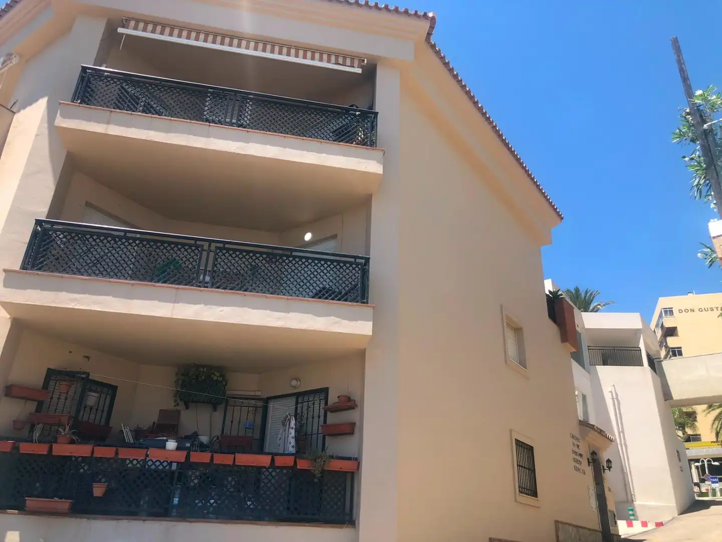 Vista exterior de Àtic en venda en Benalmádena amb Terrassa