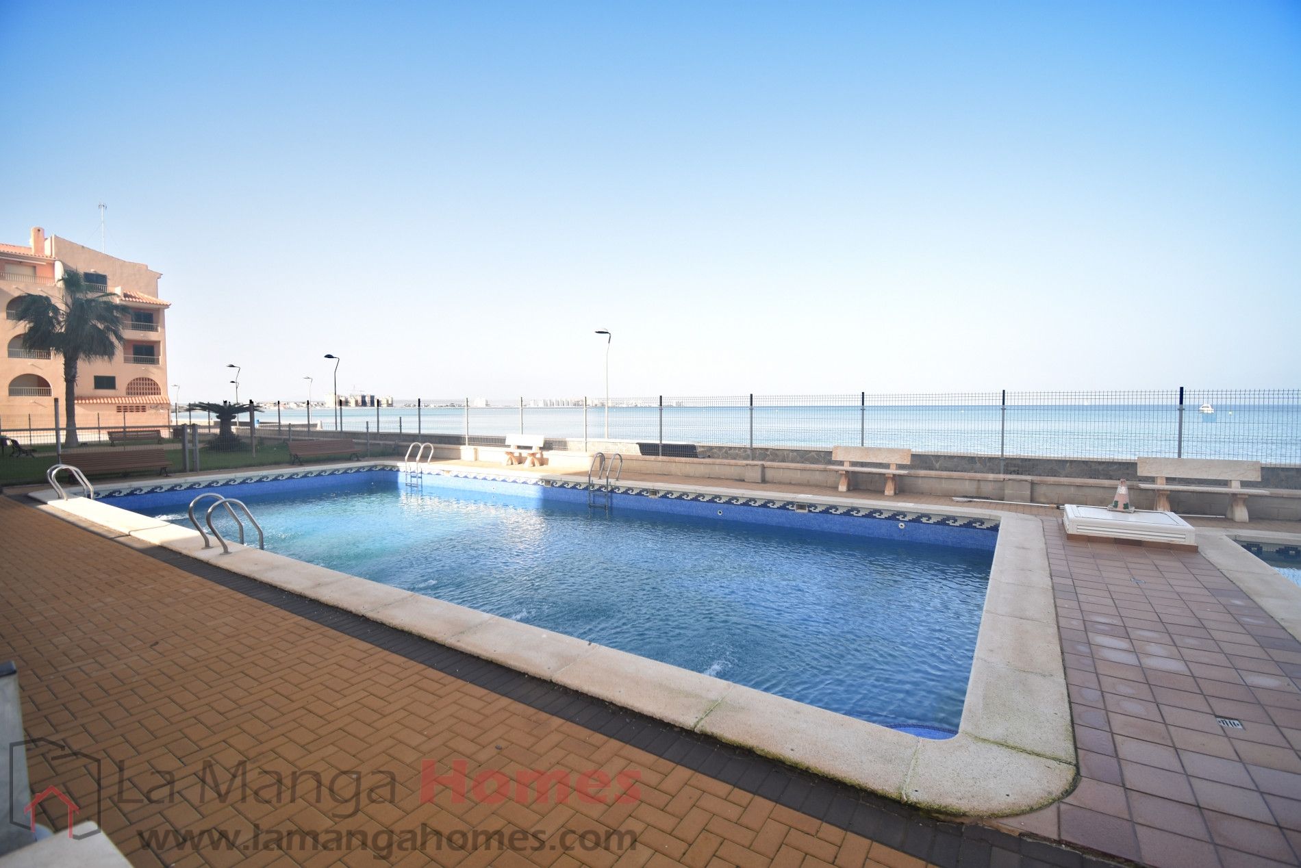 Swimming pool of Planta baja for sale in La Manga del Mar Menor  with Terrace, Furnished and Community pool