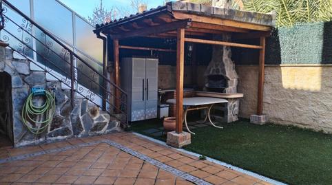 Foto 2 de Casa adosada en venda a Velilla de San Antonio, Madrid