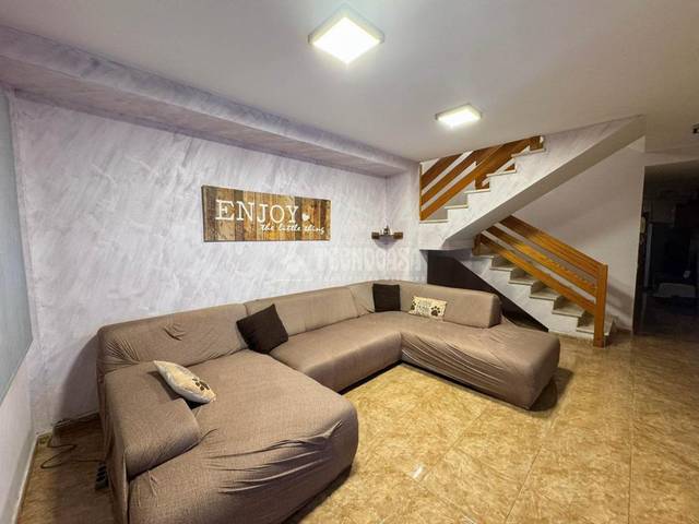 Casa adosada en Venta en Ingenio pueblo