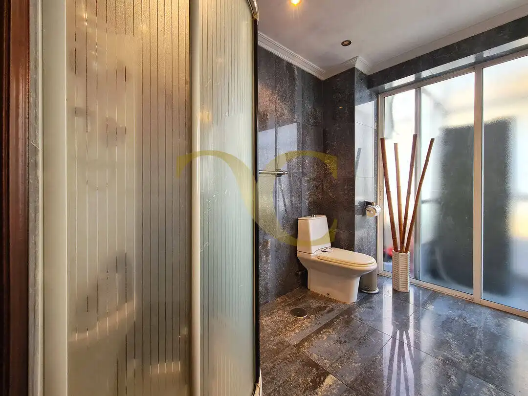 Bathroom of Flat for sale in Gijón   with Heating and Terrace
