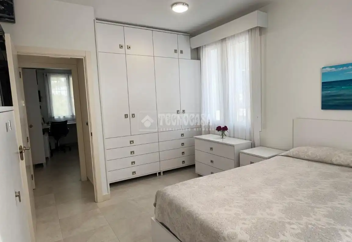 Habitación de Casa o chalet en venta en Madrid con Jardín privado y Alarma
