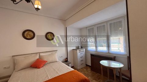 Foto 3 de Piso de alquiler en Gran Via, Logroño