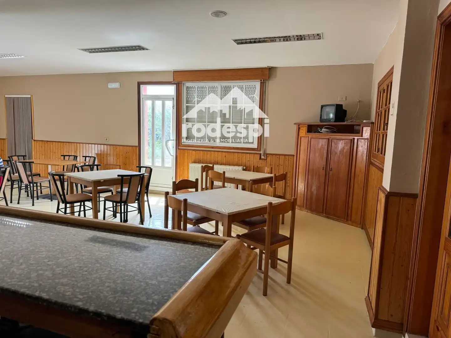 Commercial properties for rent in Arbo  with Furnished