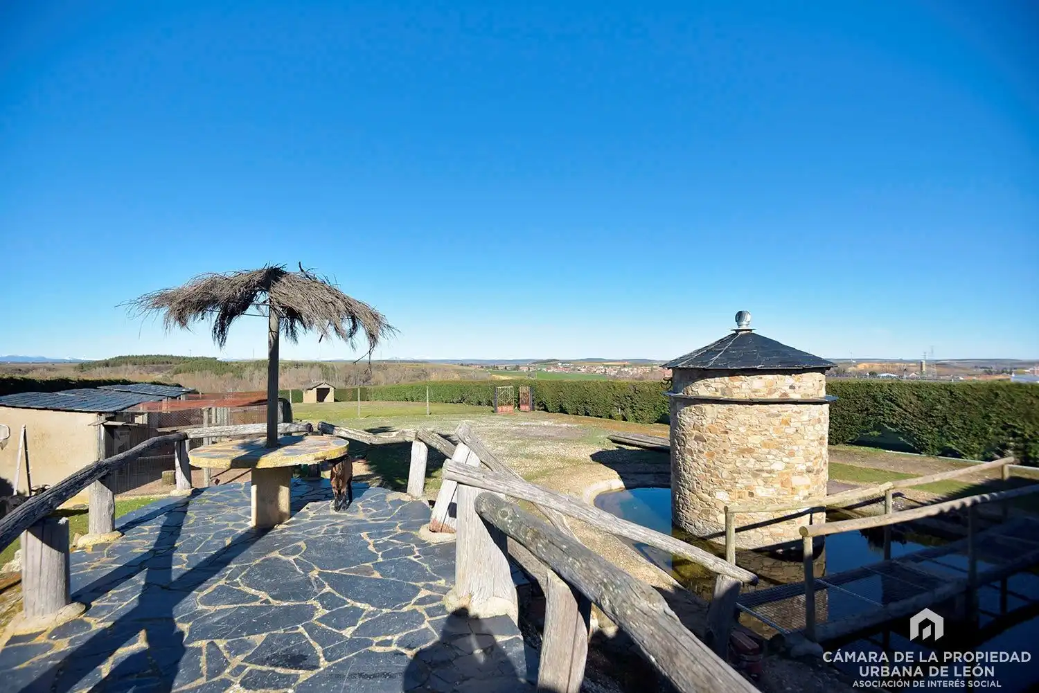 Terraza de Edificio en venta en Valdefresno