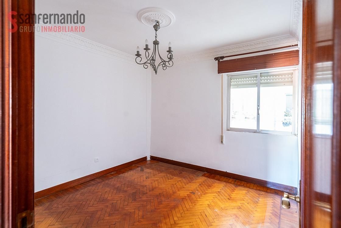 Bedroom of Flat for sale in Santander