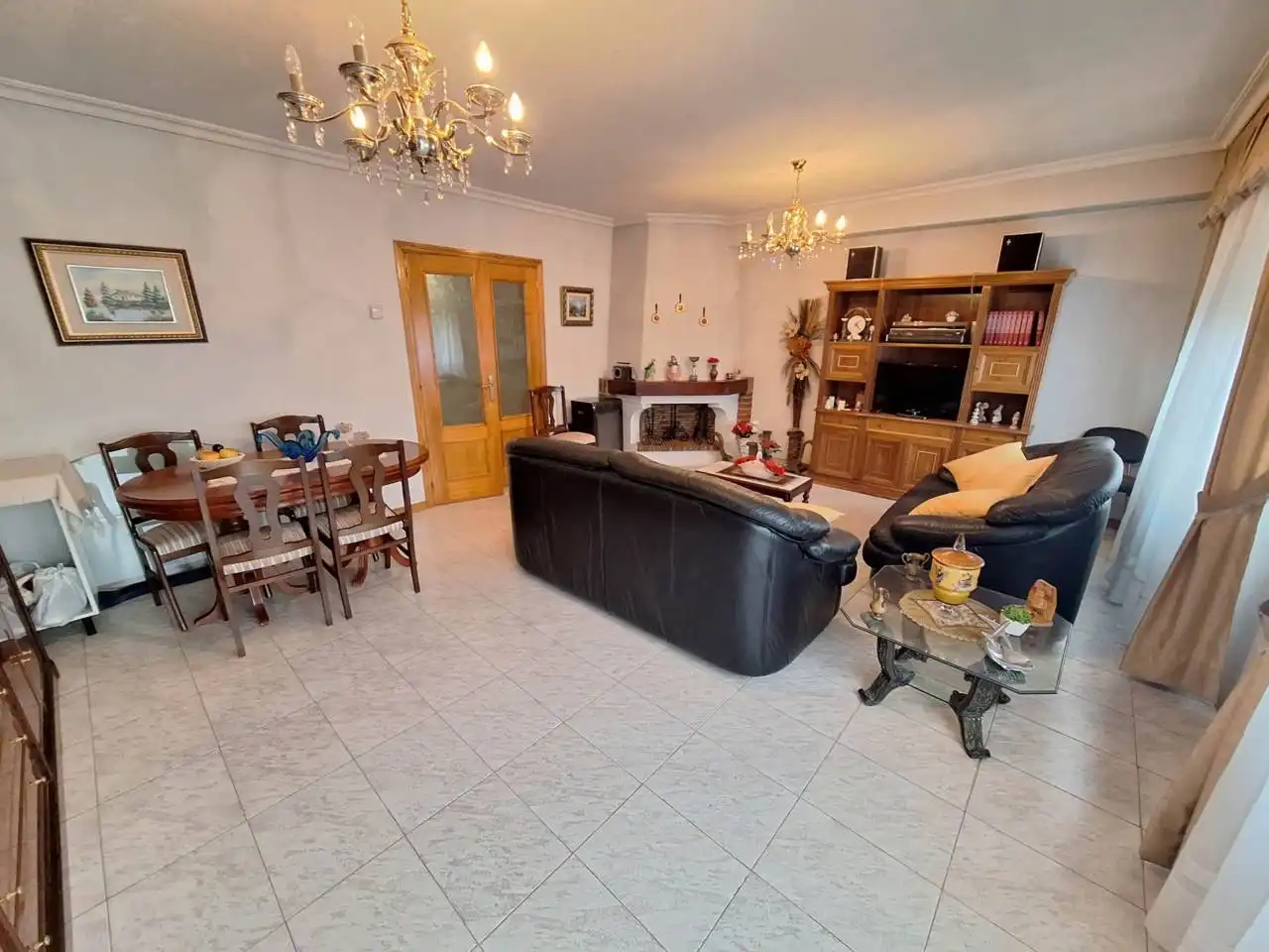 Sala d'estar de Casa adosada en venda en Fuenlabrada amb Calefacció i Jardí privat