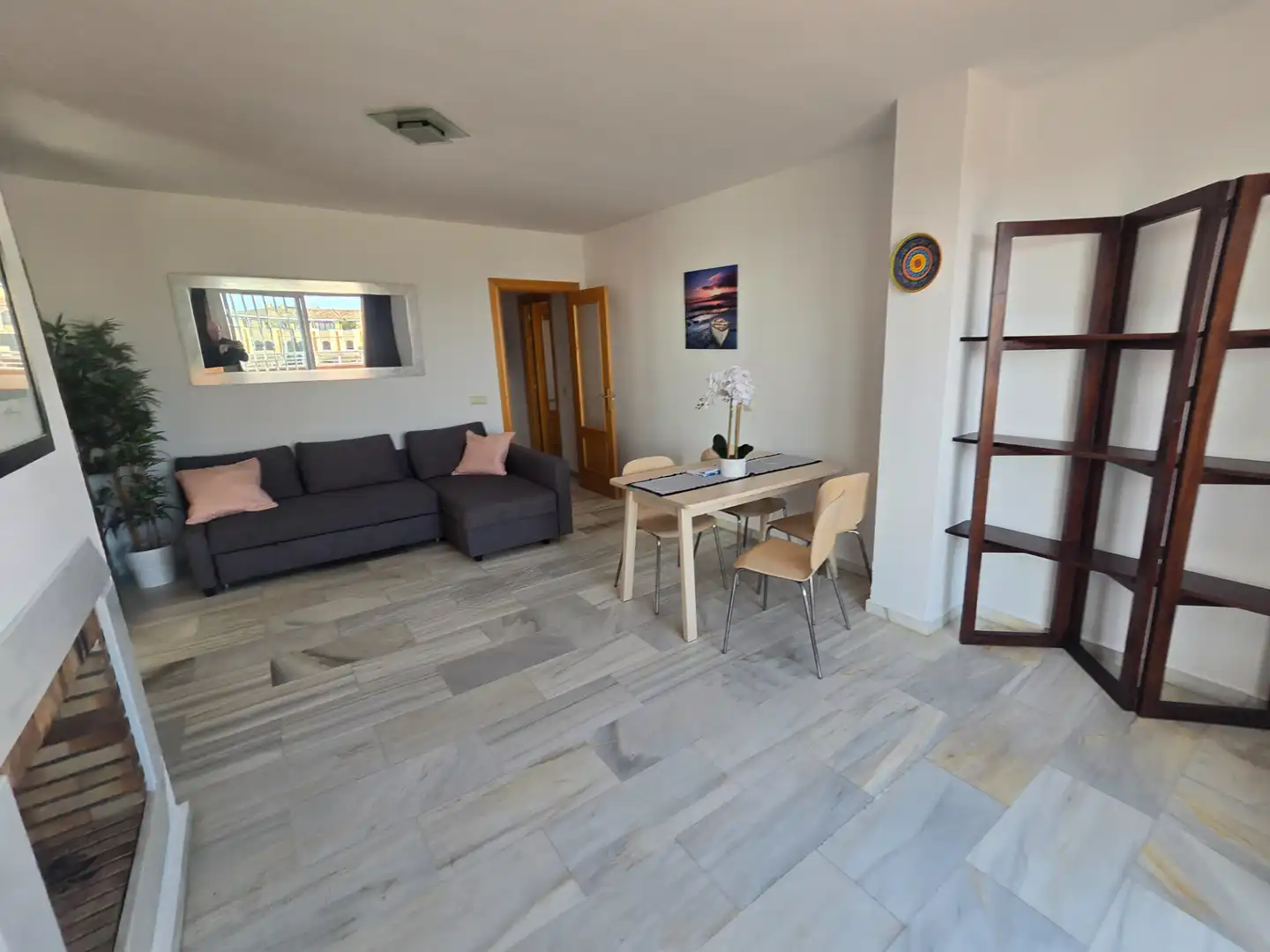 Wohnzimmer von Dachboden zum Verkauf in Mijas mit Klimaanlage, Heizung und Terrasse