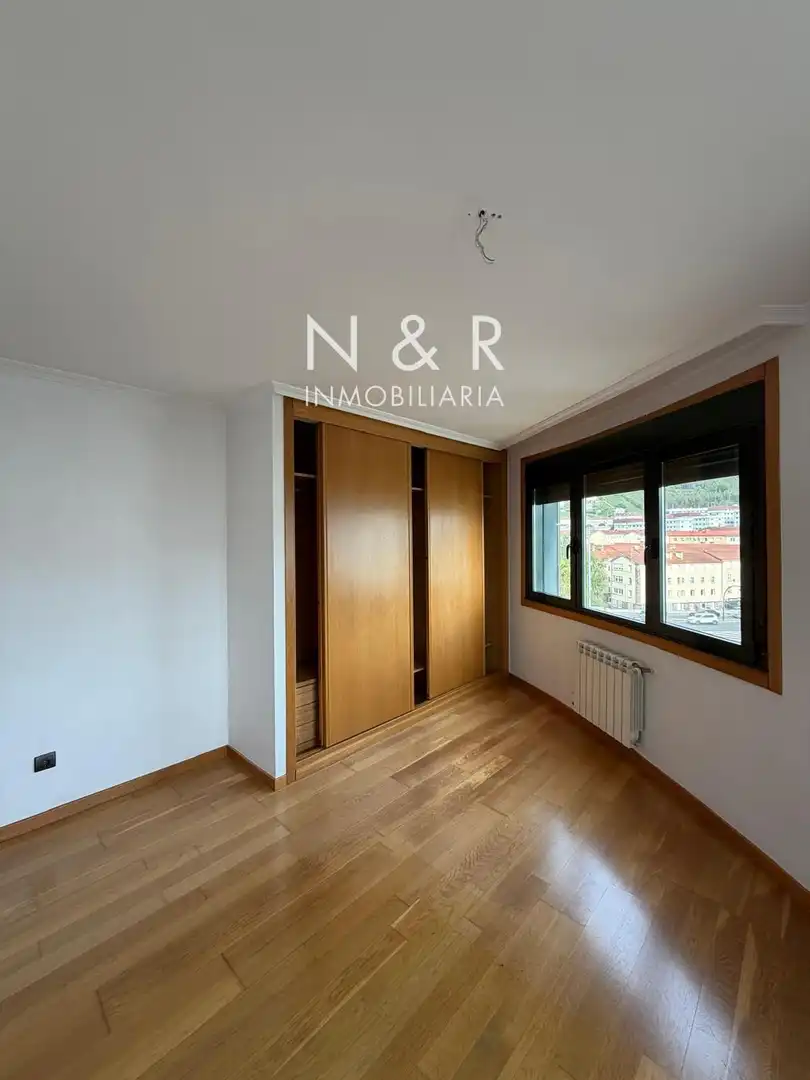 Flat for rent in Santiago de Compostela   with Heating
