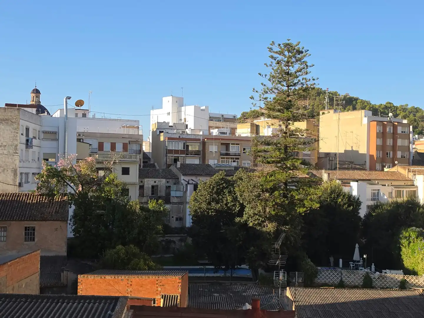 Vista exterior de Àtic en venda en Llíria amb Aire condicionat, Calefacció i Terrassa