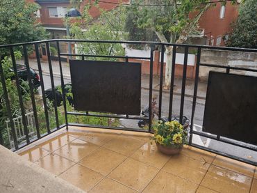 Adossat amb balcó en venda a Avinguda Antoni Gaudí