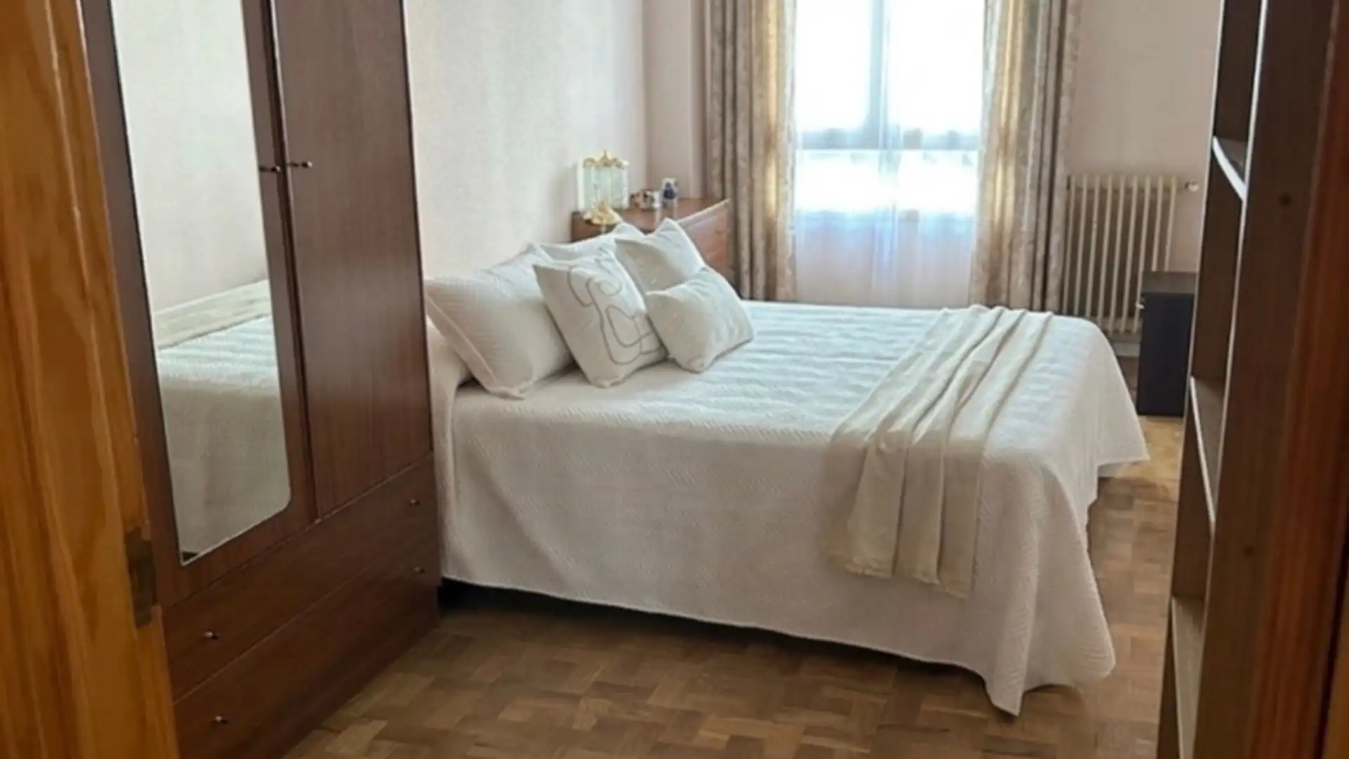 Habitación de Piso de alquiler en Ciudad Real Capital con Calefacción, Parquet y Terraza