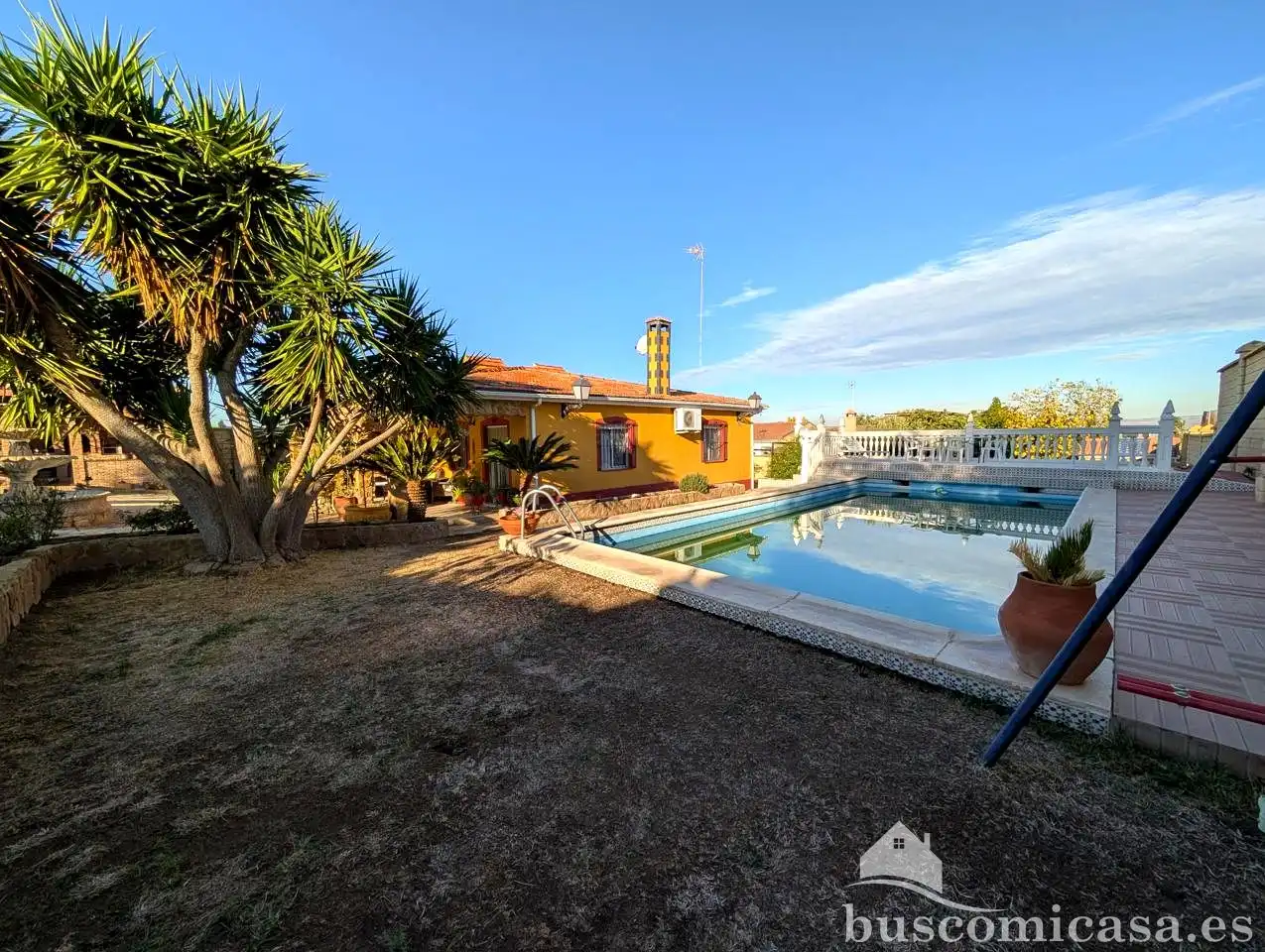 Vista exterior de Piso de alquiler en Linares con Aire acondicionado y Amueblado
