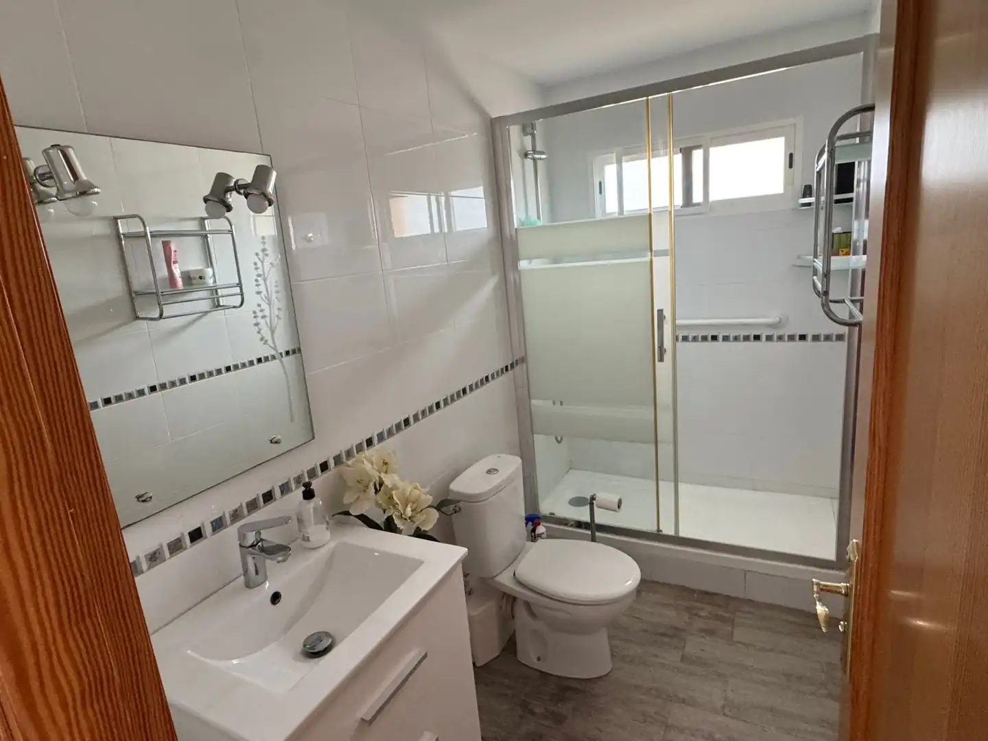Bathroom of Houses for sale in Castalla  with Private garden, Terrace and Oven