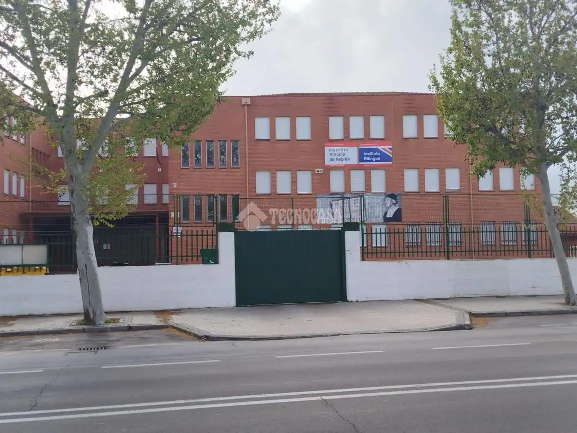 Vista exterior de Pis en venda en Móstoles