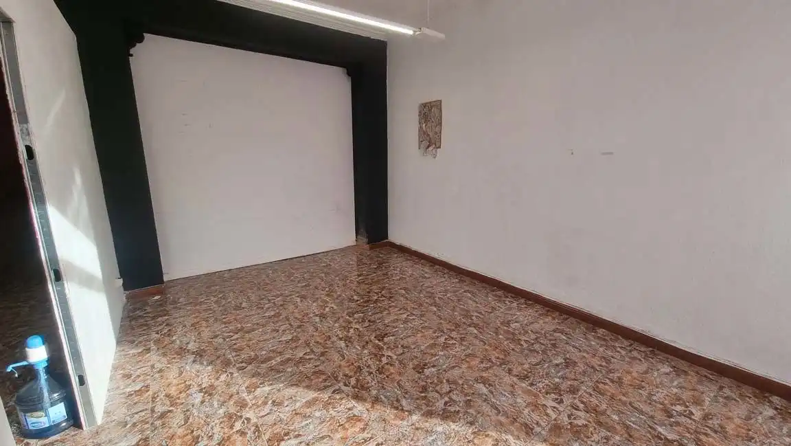 Gewerbefläche zur Miete in San Martín del Rey Aurelio, imagen 3