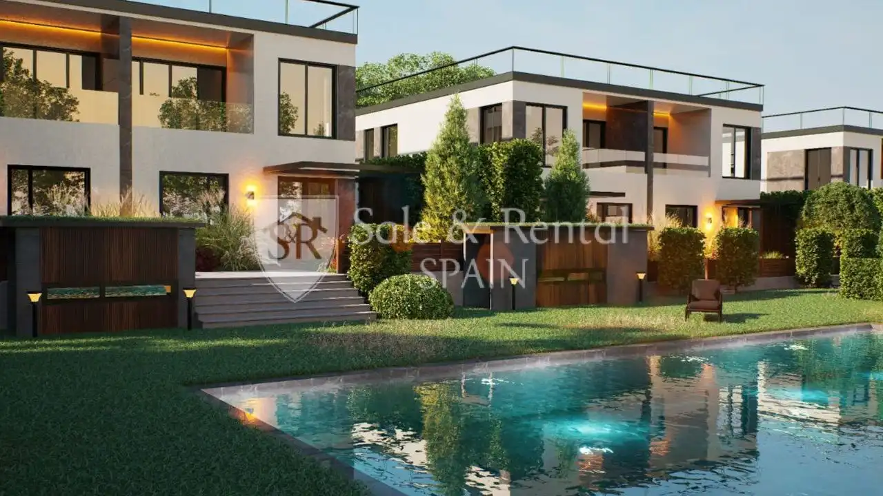 Casa amb piscina en venda a Fenals, imagen 5