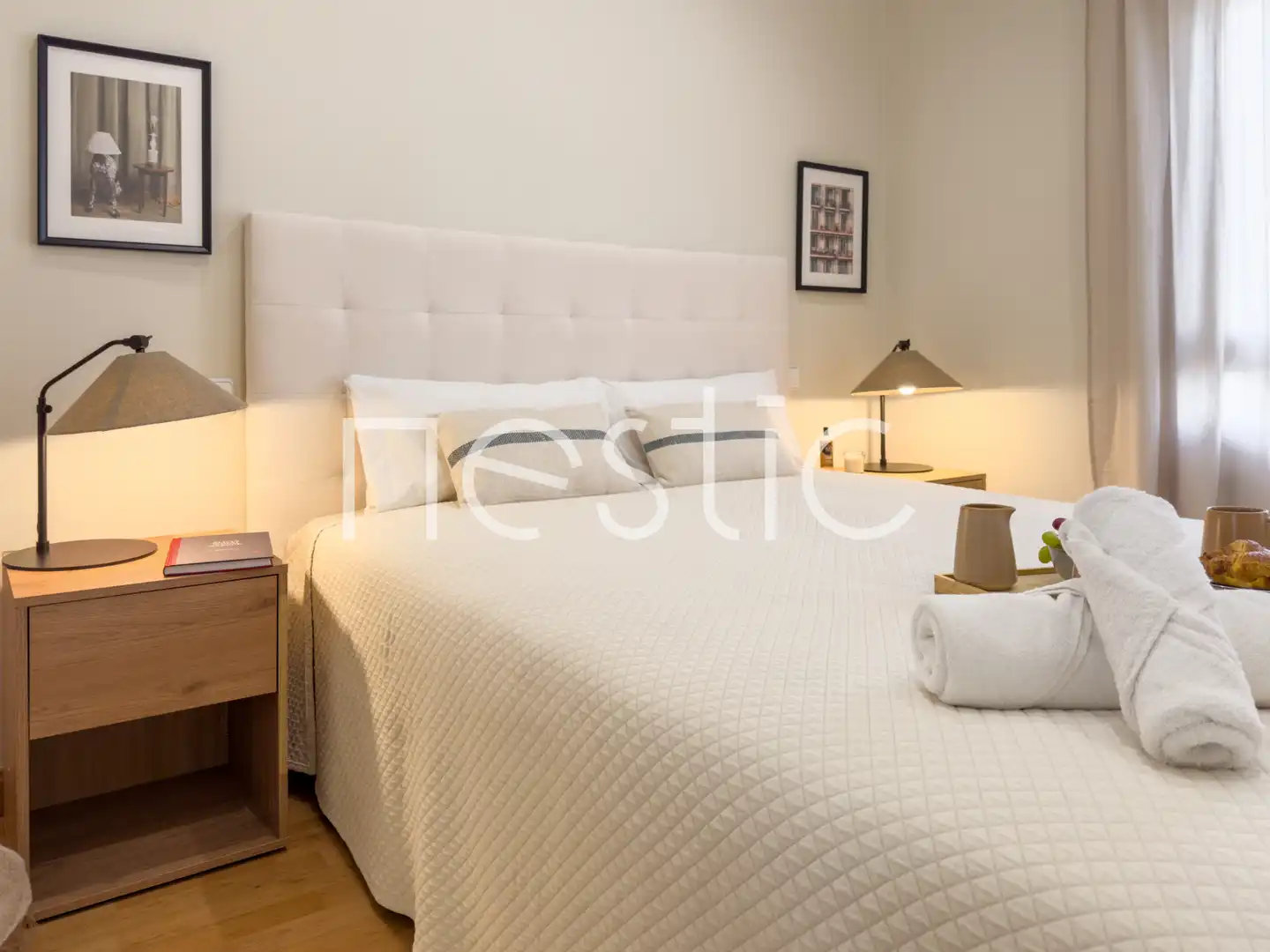 Schlafzimmer von Wohnungen zur Miete in Madrid mit Klimaanlage, Heizung und Möbliert