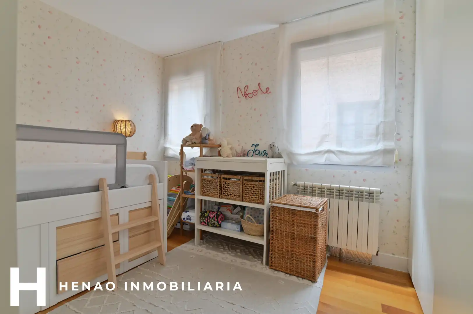 Bedroom of Flat for sale in Bilbao   with Heating, Parquet flooring and Furnished