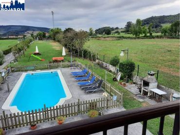 Detached house with pool for sale in Calle castillo