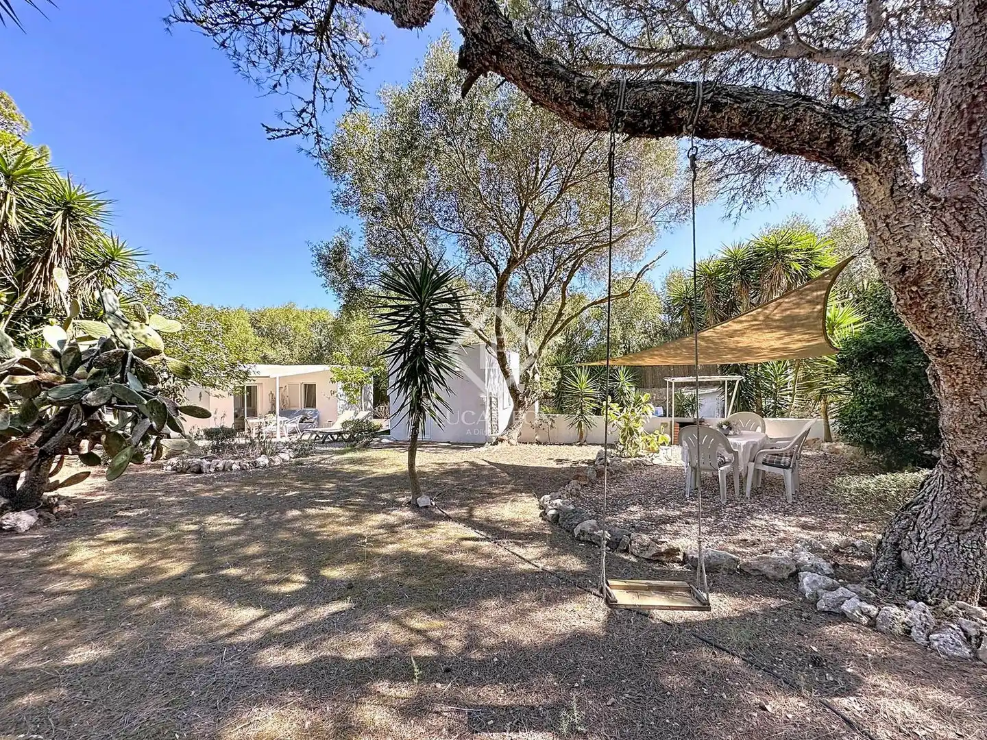 Jardí de Finca rústica en venda en Sant Lluís amb Aire condicionat, Calefacció i Jardí privat