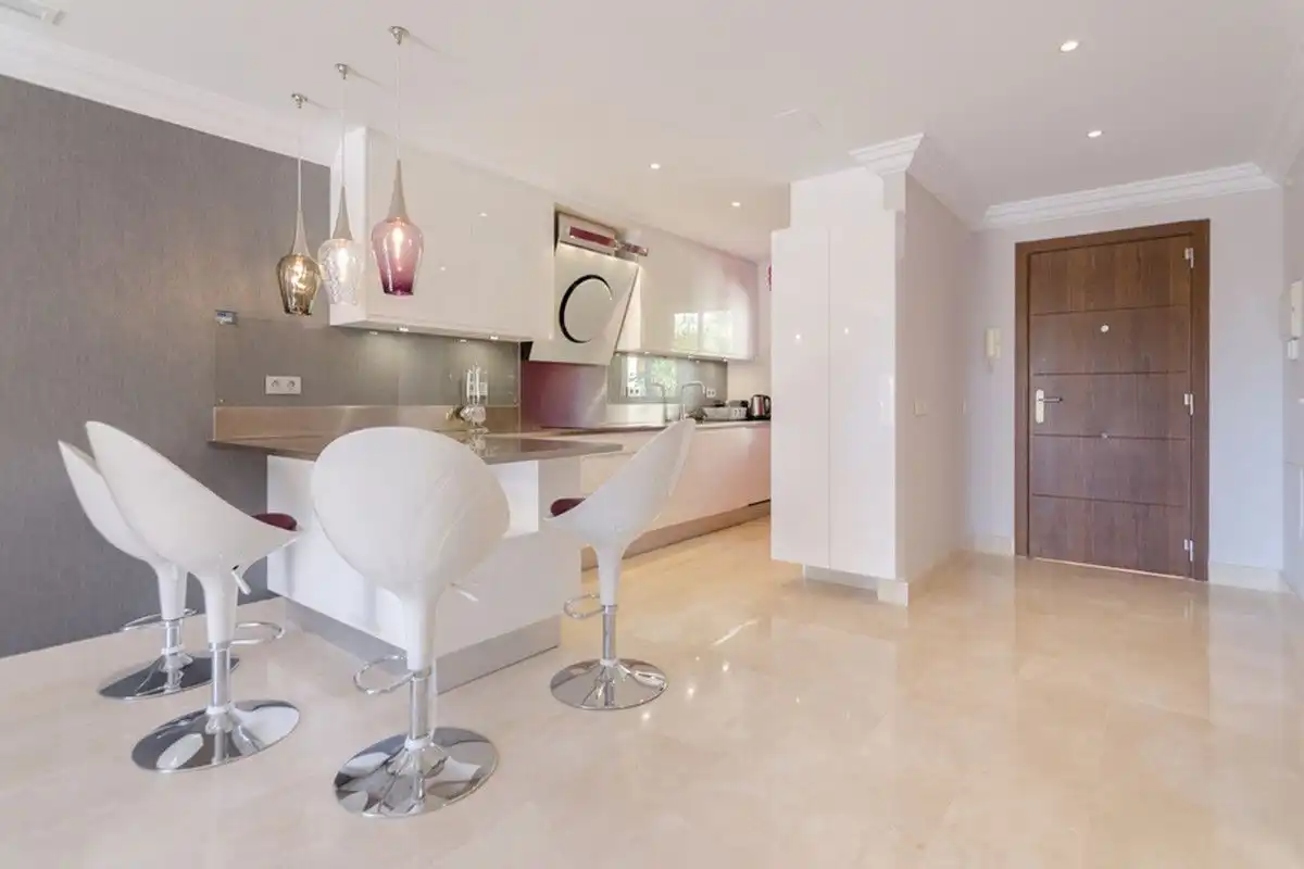 Cuina de Apartament en venda en Marbella amb Aire condicionat, Calefacció i Parquet