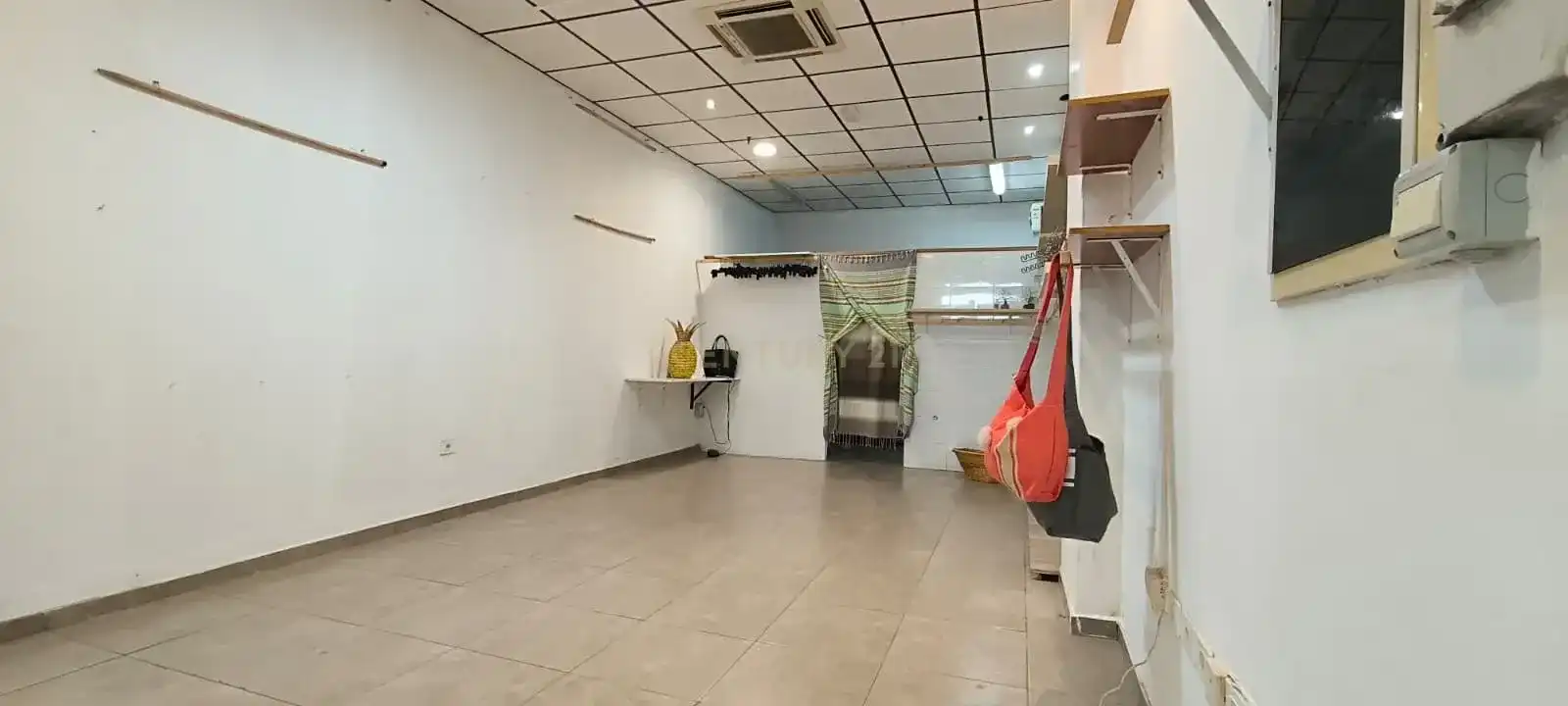 Local en venda en San Bartolomé de Tirajana amb Aire condicionat