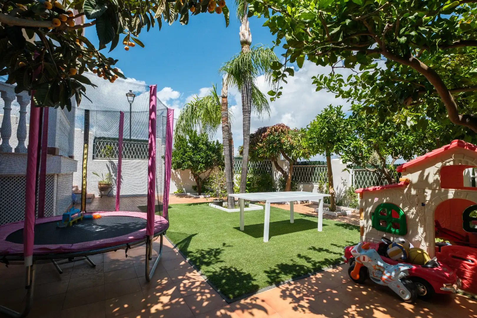 Terrassa de Casa adosada en venda en Alhaurín de la Torre amb Aire condicionat, Jardí privat i Terrassa