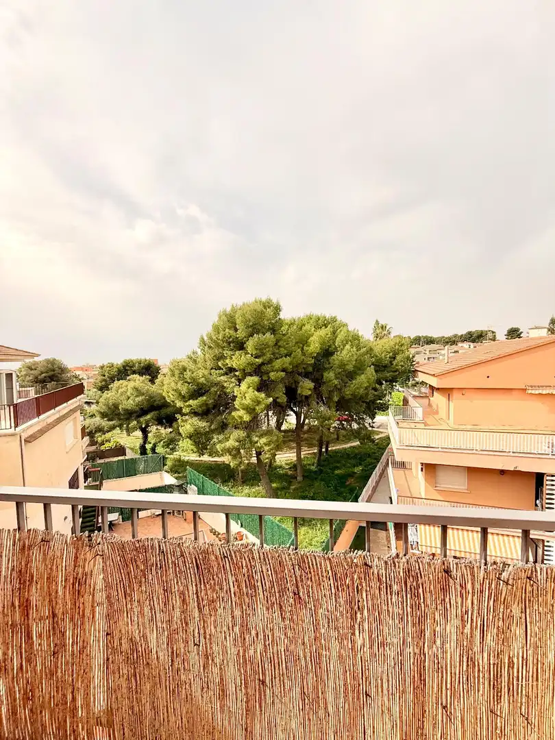 Vista exterior de Ático en venta en Calafell con Calefacción y Terraza